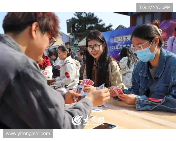 真人斗地主比赛实时直播，感受顶级玩家对决带来的紧张刺激与精彩瞬间